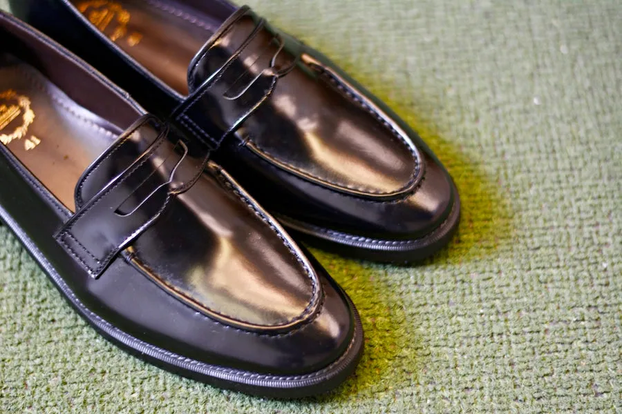 509 Penny Loafer Black x Black Soles