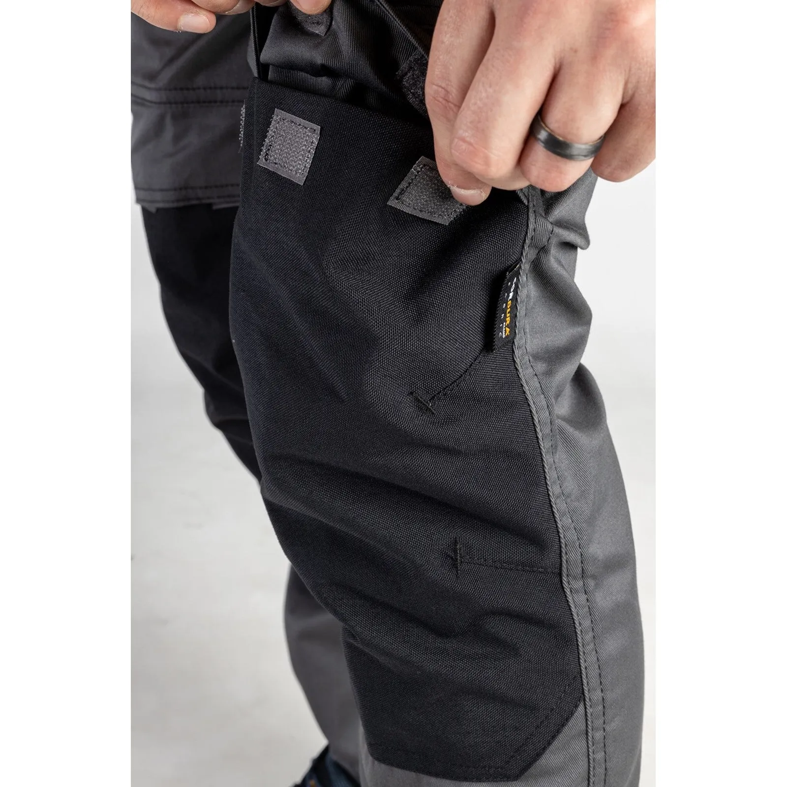 Essentials Stretch Knee Pocket