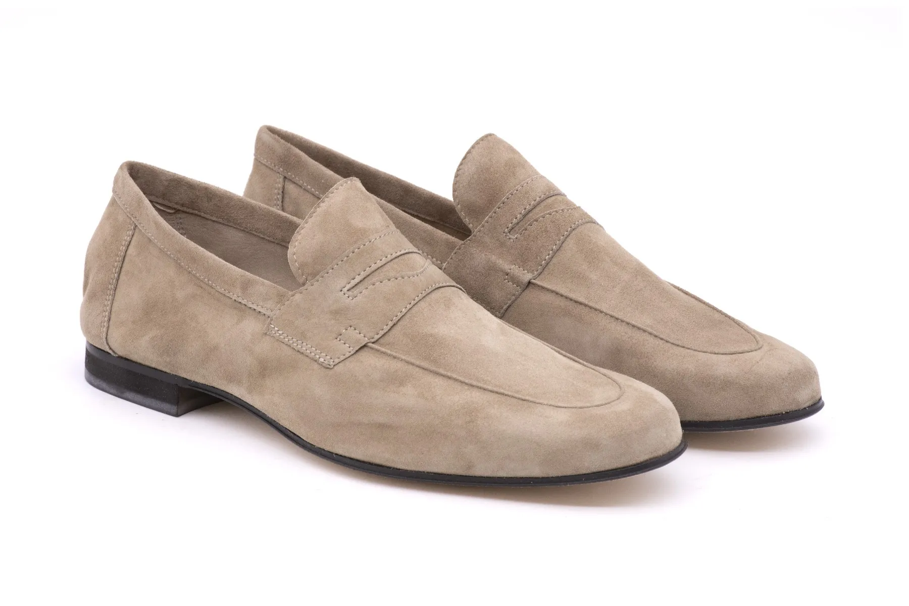 Lightweight loafer