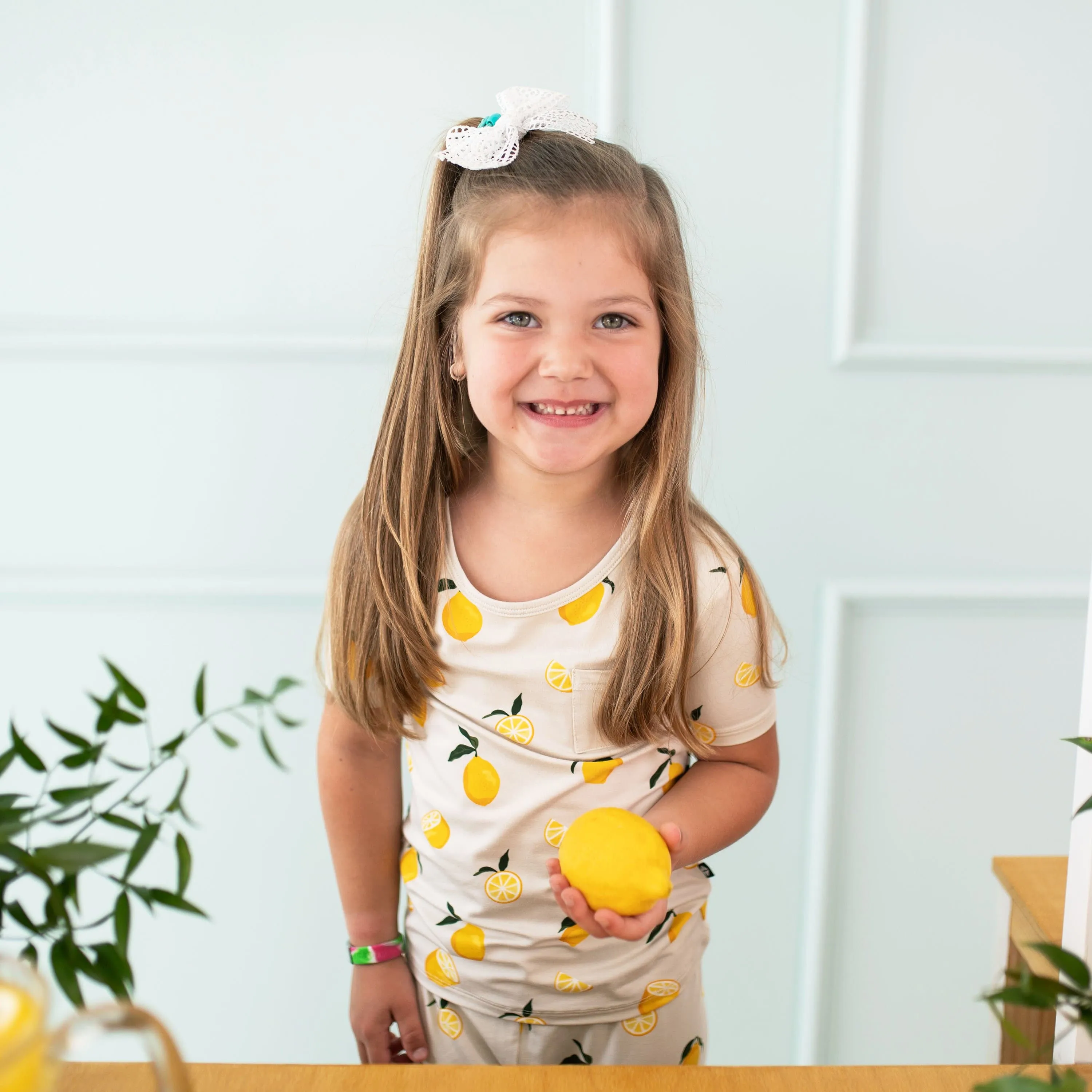 Short Sleeve with Pants Pajamas in Lemon