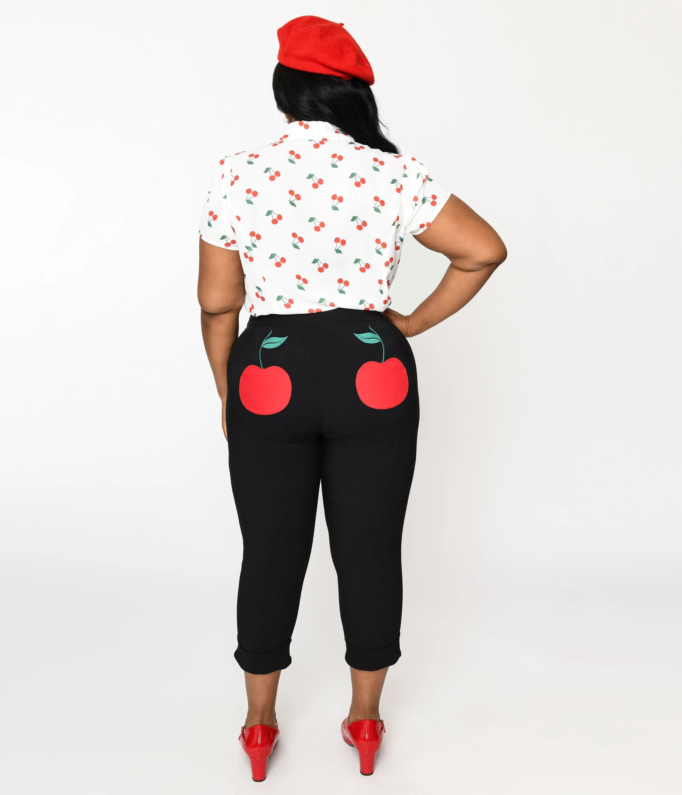 Smak Parlour Plus Size Black & Cherry Pocket Smarty Pants Capri