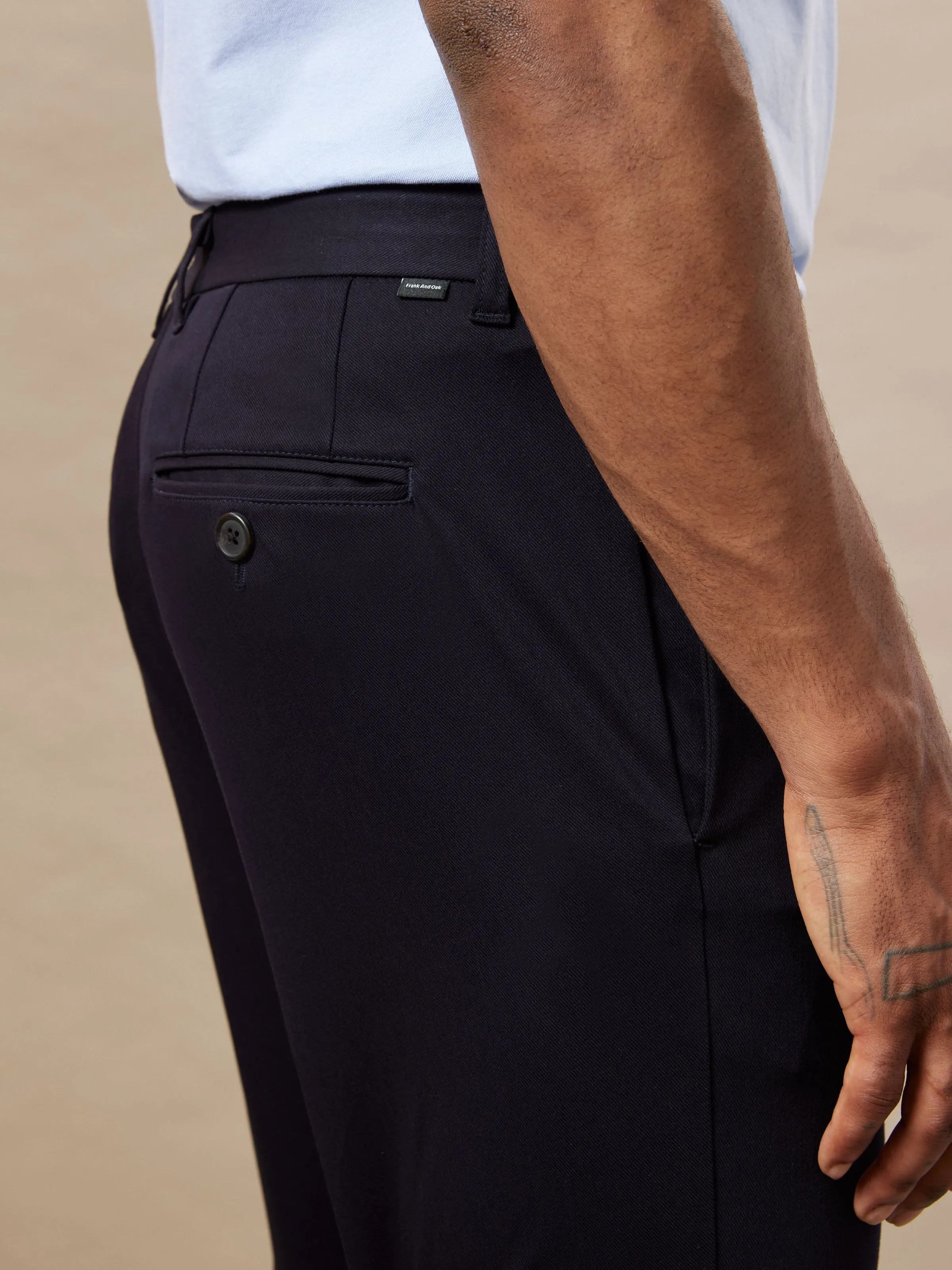 The Colin Tapered Flex Pant in Navy