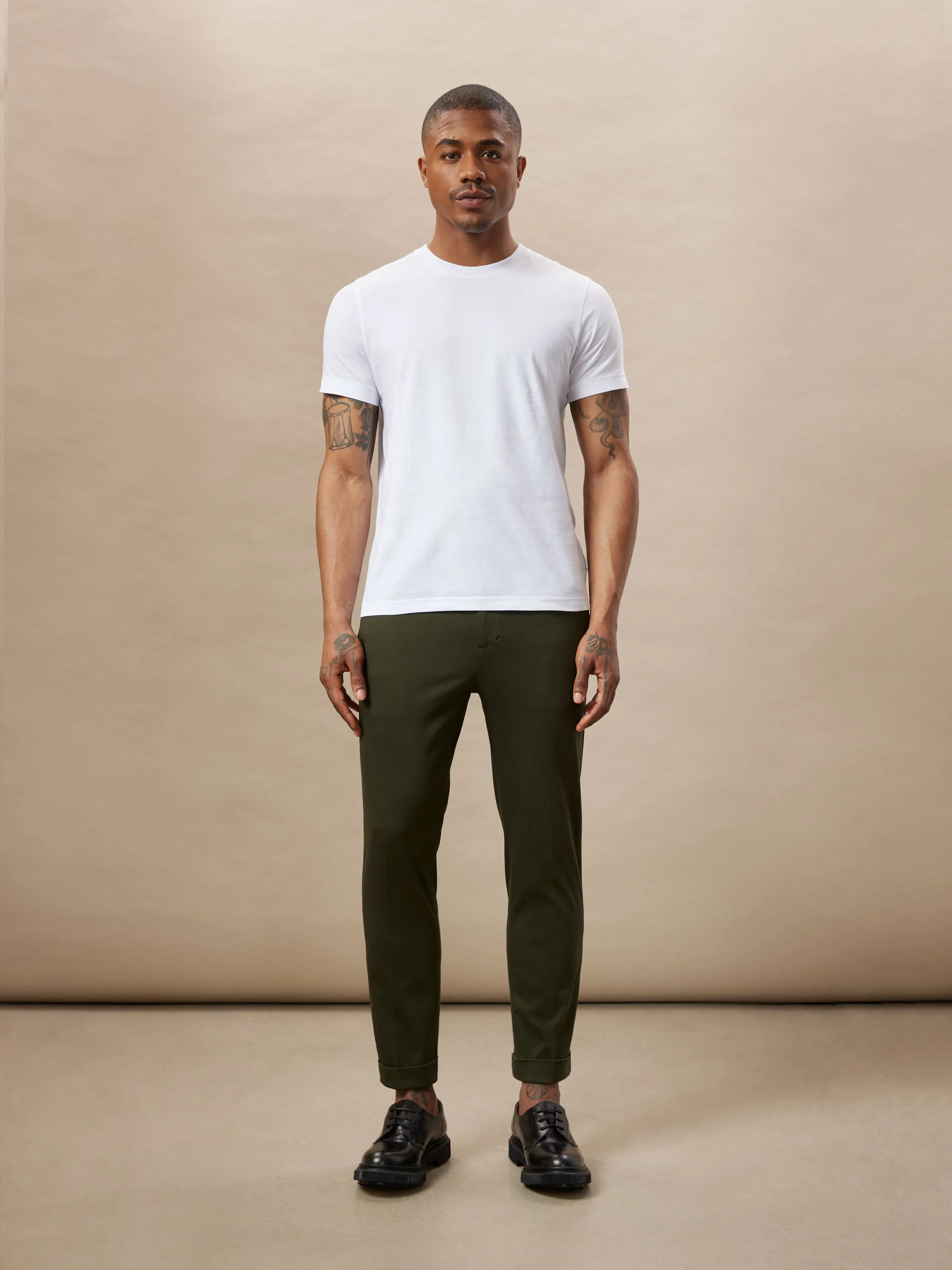 The Colin Tapered Flex Pant in Rosin