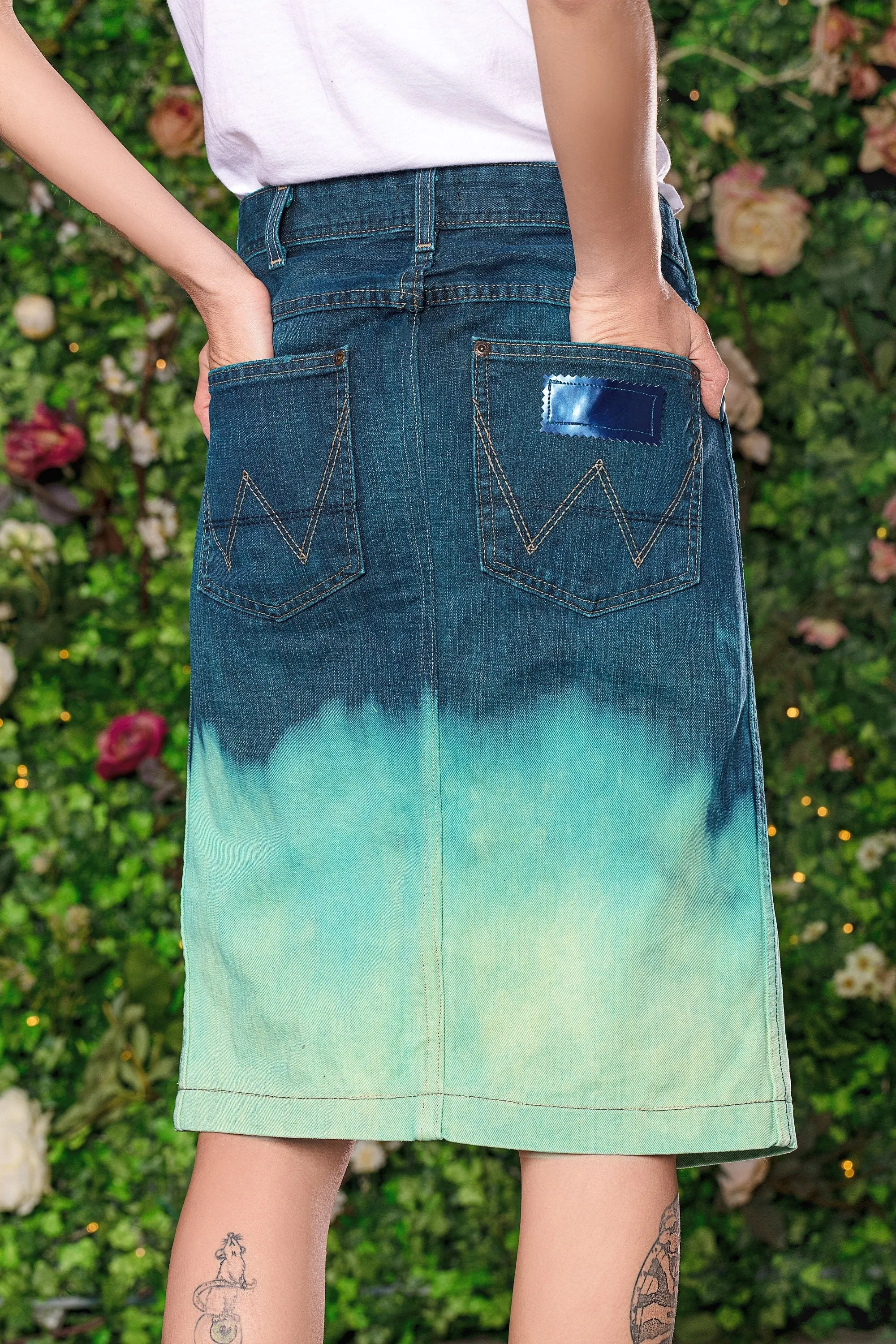 Turquoise dip dye gradient denim skirt with pockets | size S